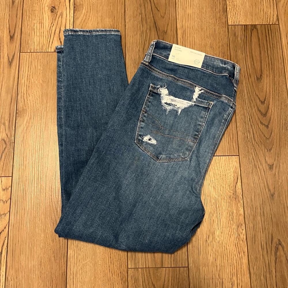 NWT American eagle high-rise next level stretch jeggings  jeans size 16